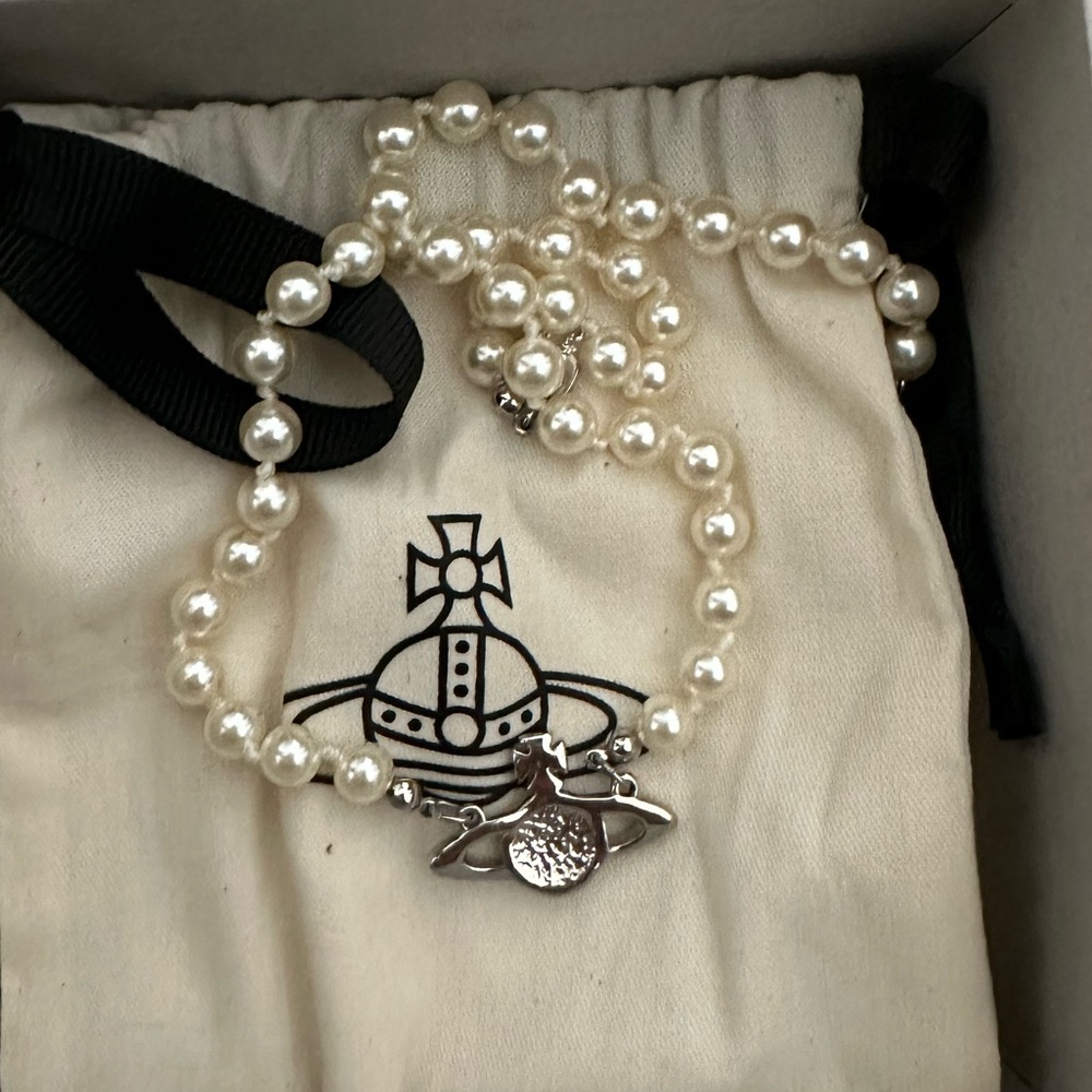 Vivienne Westwood pearl necklace - Picture 3 of 4